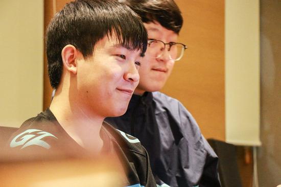 米哈游全新3D MOBA游戏即将上线引发市场热潮